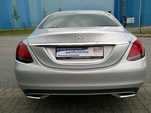 Mercedes-Benz Limousine C 180 d