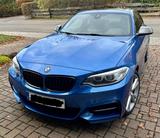 BMW M235i Coupé - 240 kW - Heckantrieb - TÜV Neu - blaue BMW M235