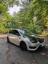 Ford Focus ST MK2 2.5 Turbo TÜV Neu - Ford Focus: ST Turbo