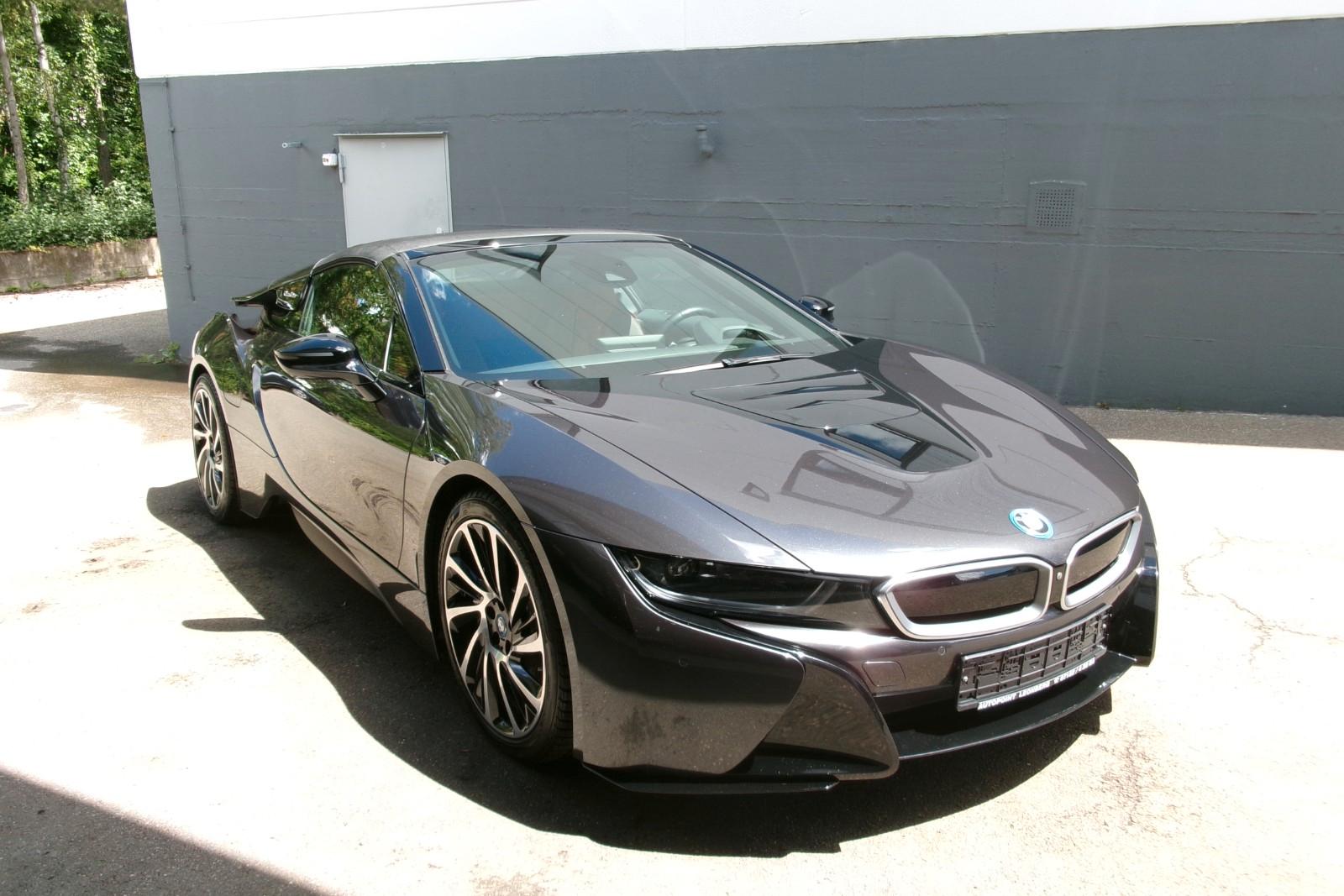 BMW i8 Roadster