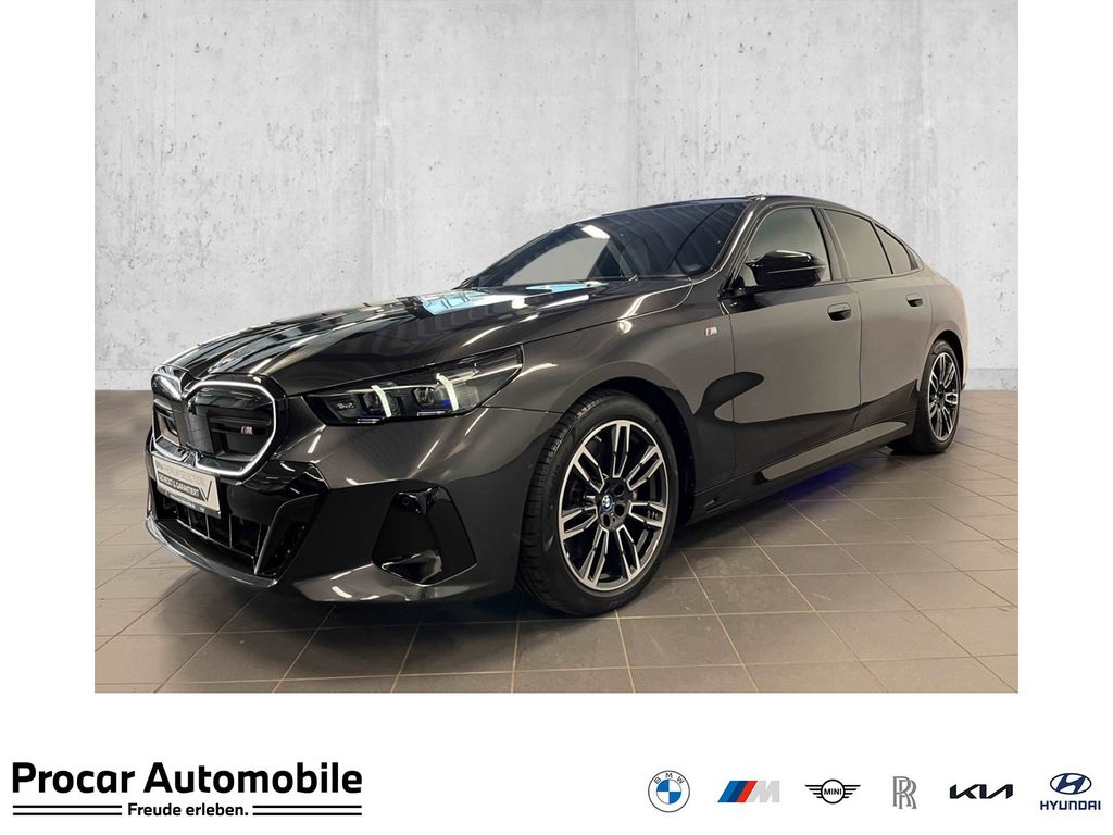 BMW i5 M60 xDrive M Sport Pro HUD PANO ACC AHK 360°K