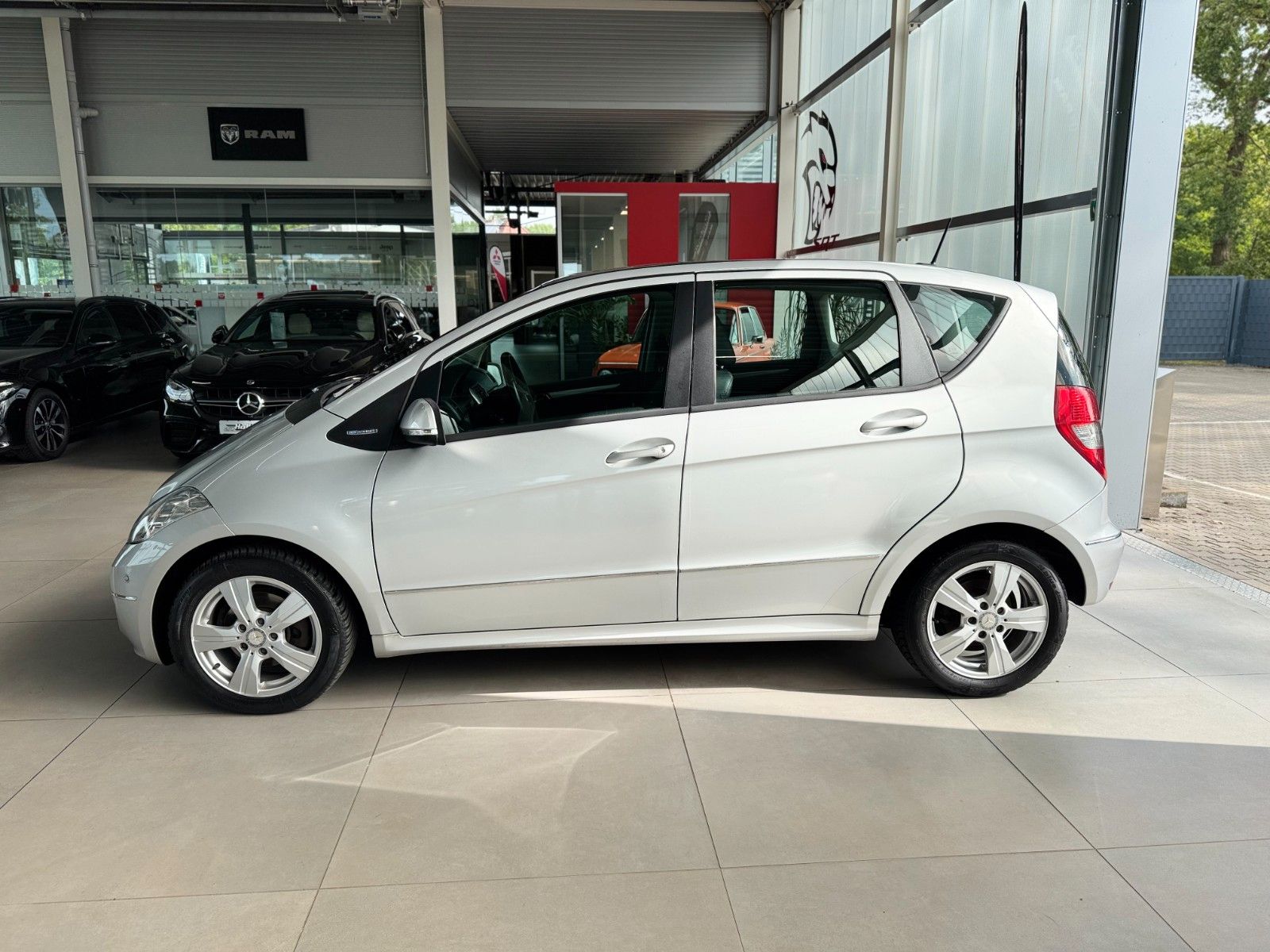 Fahrzeugabbildung Mercedes-Benz A 160 Avantgarde "Klima Parksensoren Sitzheizg."