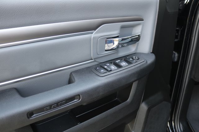 RAM 1500 5.7 V8 Crew Cab Black/PANO/KAMERA/NAVI – Vorschau 20