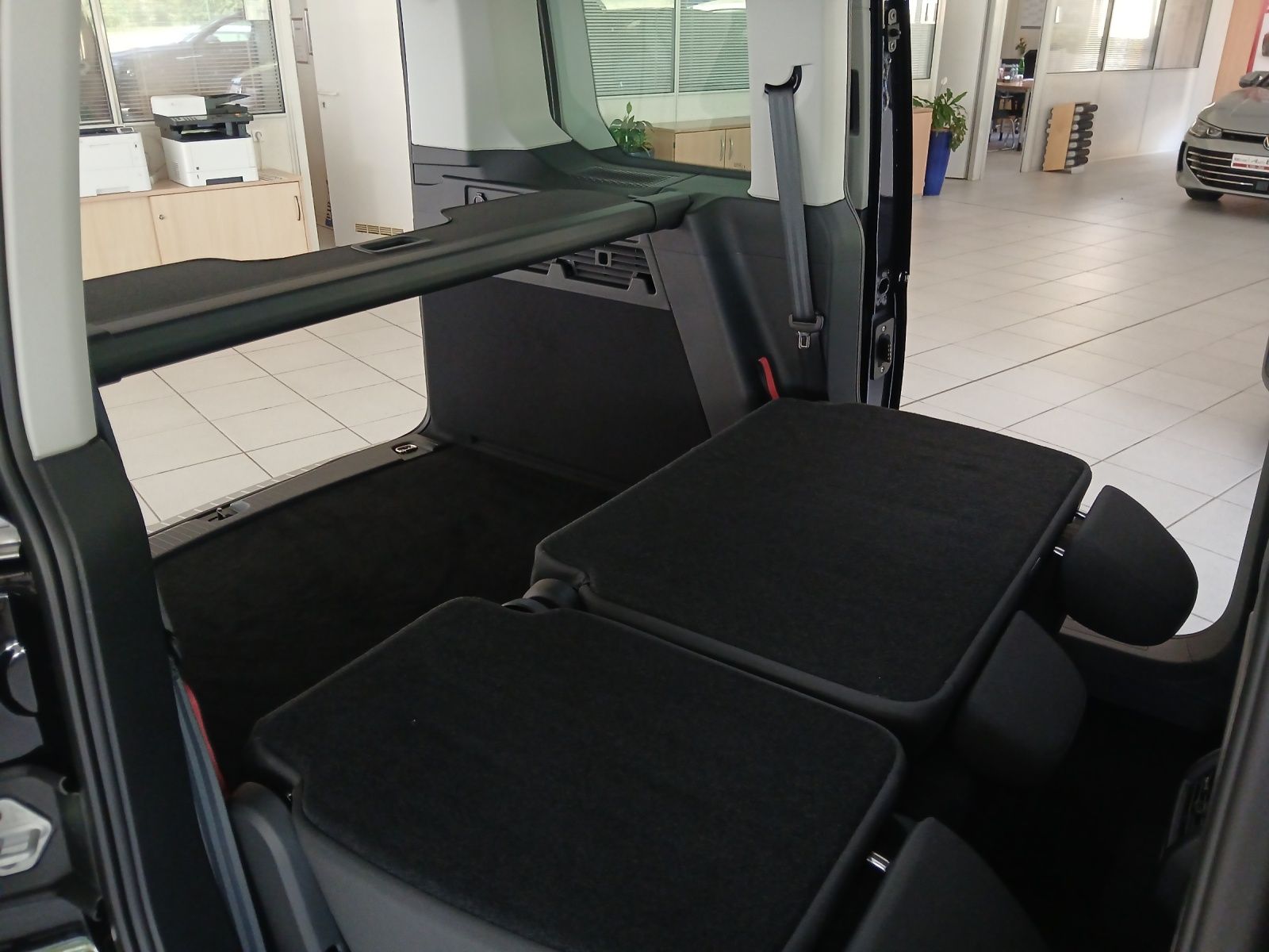 Fahrzeugabbildung Volkswagen Caddy TSI Life DSG CC, PDC, LED, Navi, RFK