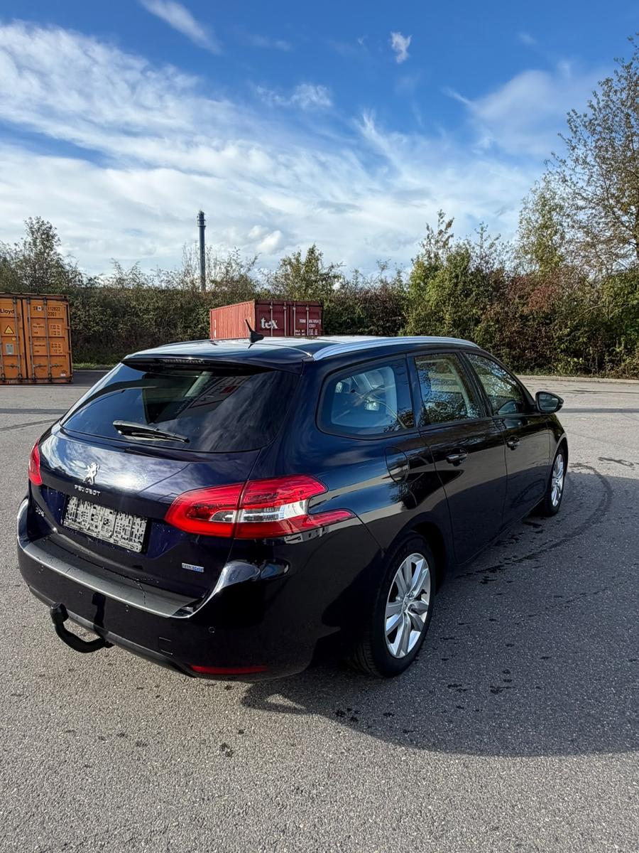 Peugeot 308 2015 — photo 9