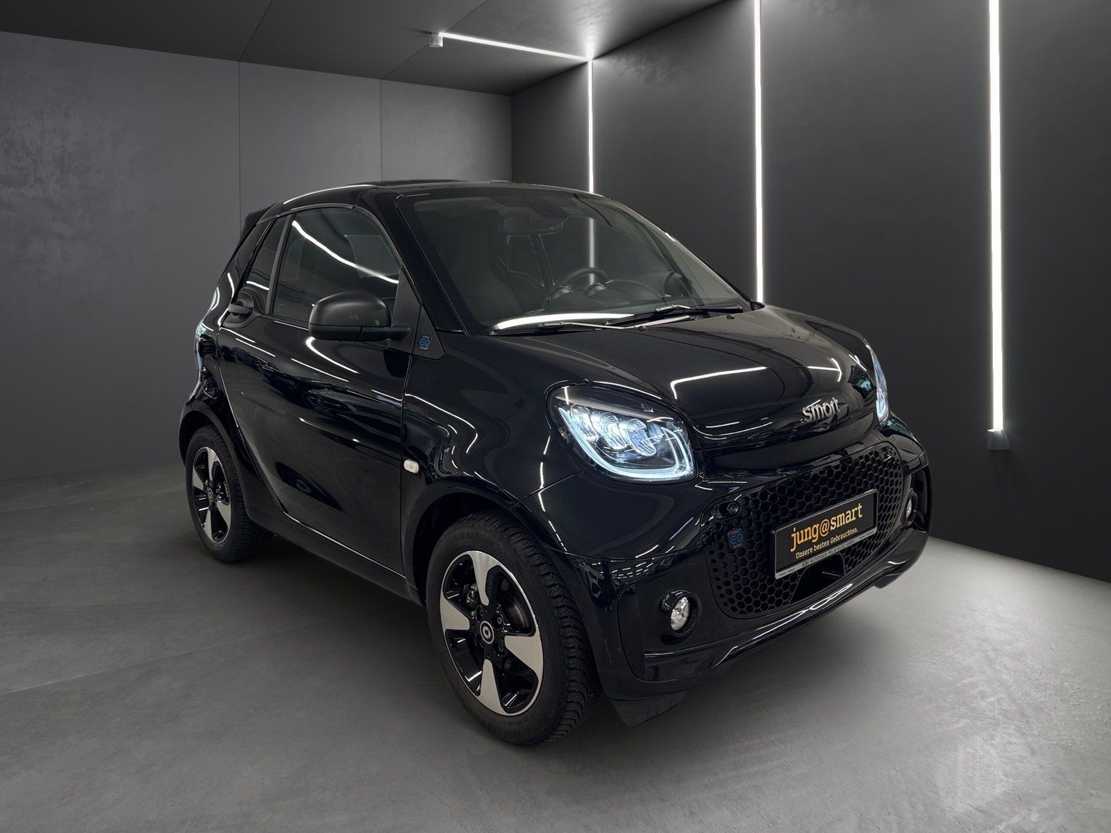 Fahrzeugabbildung Smart smart EQ cabrio Exclusive*Led*Kamera*22kW*CarPl*