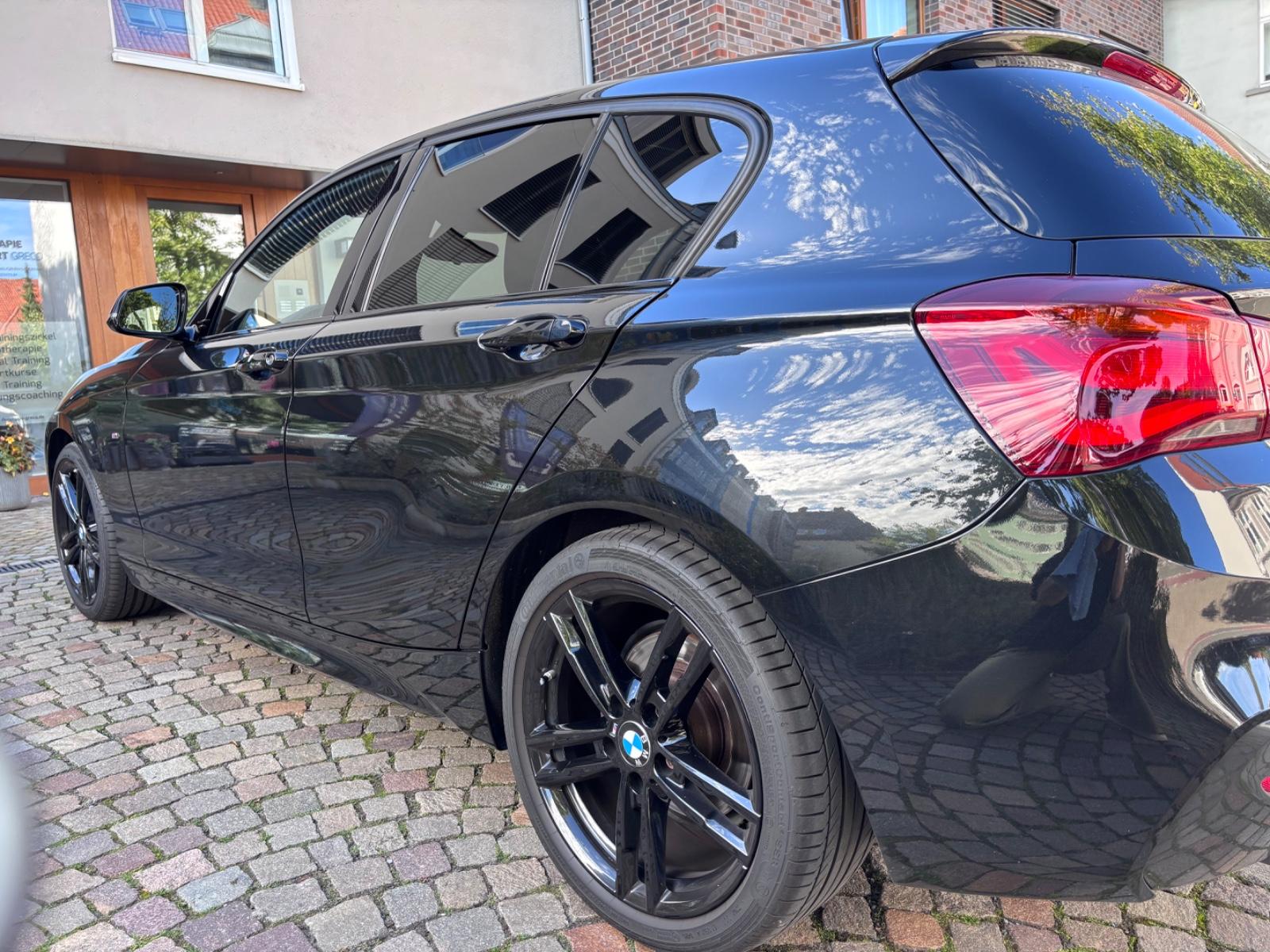 BMW 118i 5-Türer - M Sport, Automatik, Leder