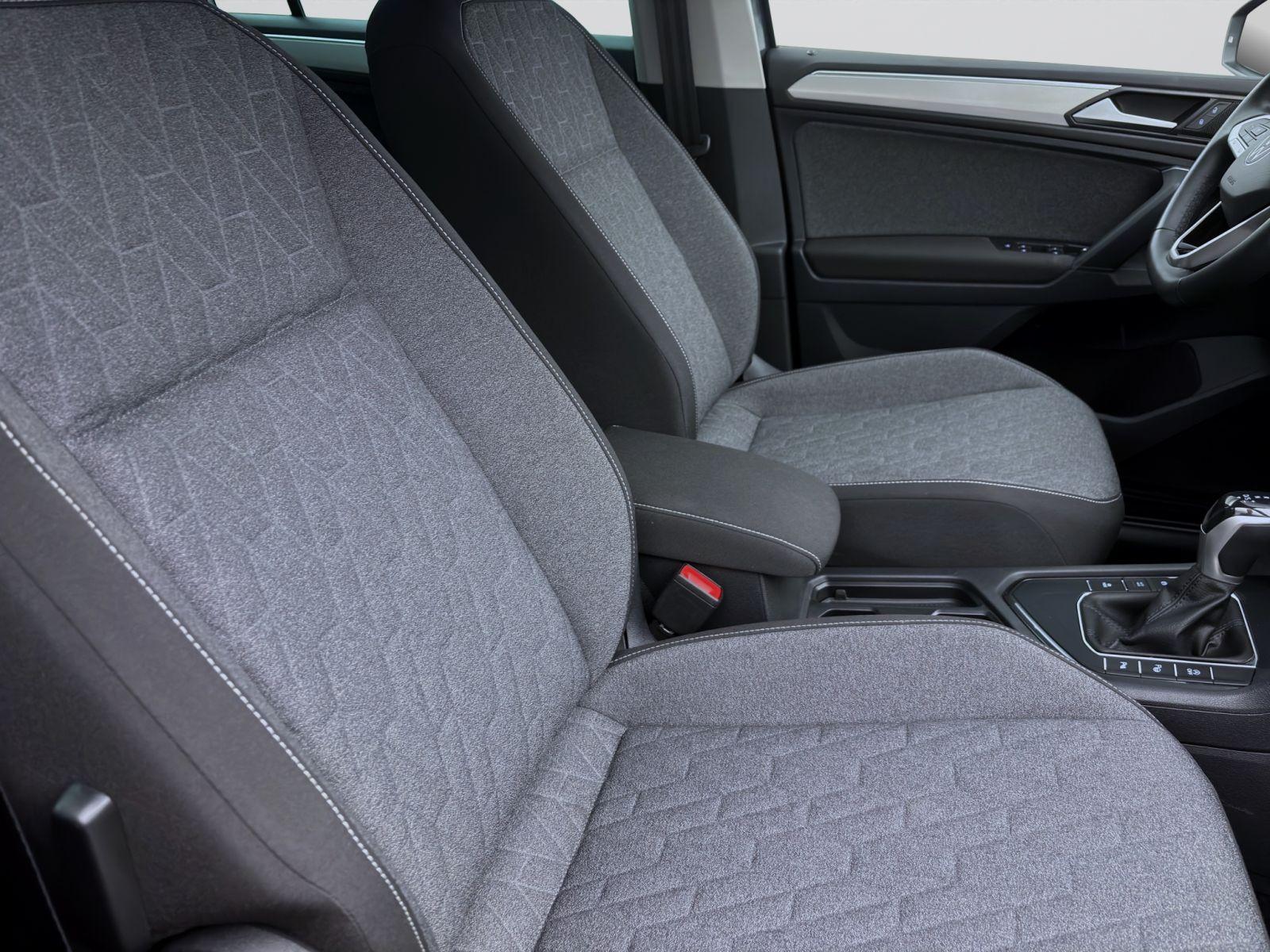 Volkswagen Tiguan 2.0 TDI DSG MOVE NAVI KAMERA SITZHZG PDC