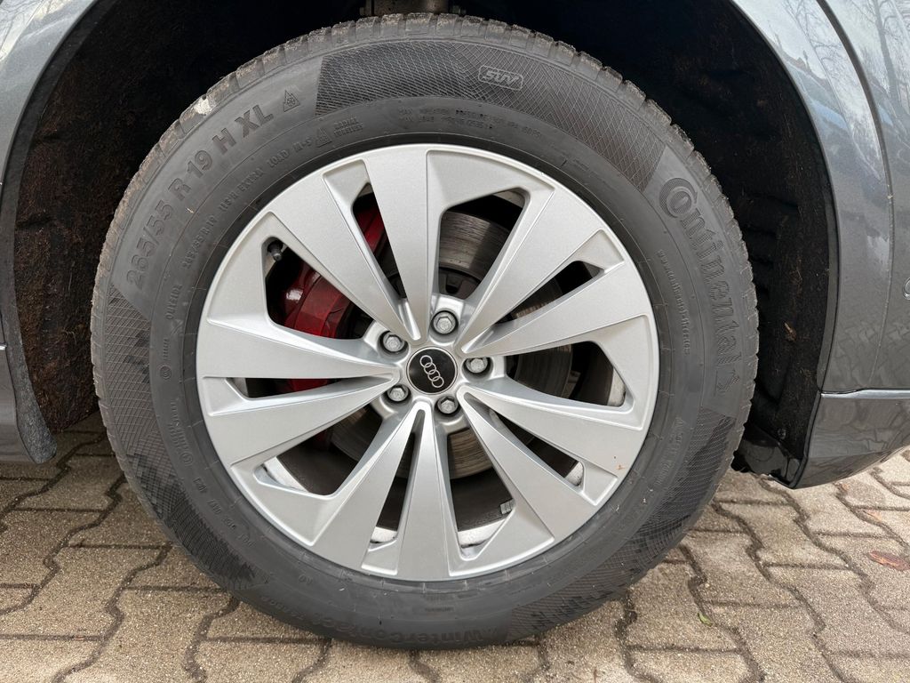 AUDI Q8 50 TDI quattro/ B&O/ MATRIX/ PANORAMA AUDI Q8 50 TDI quattro/ B&O/ MATRIX/ PANORAMA