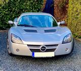 Opel Speedster 2.2 - - Opel Speedster mit Benzin-Antrieb