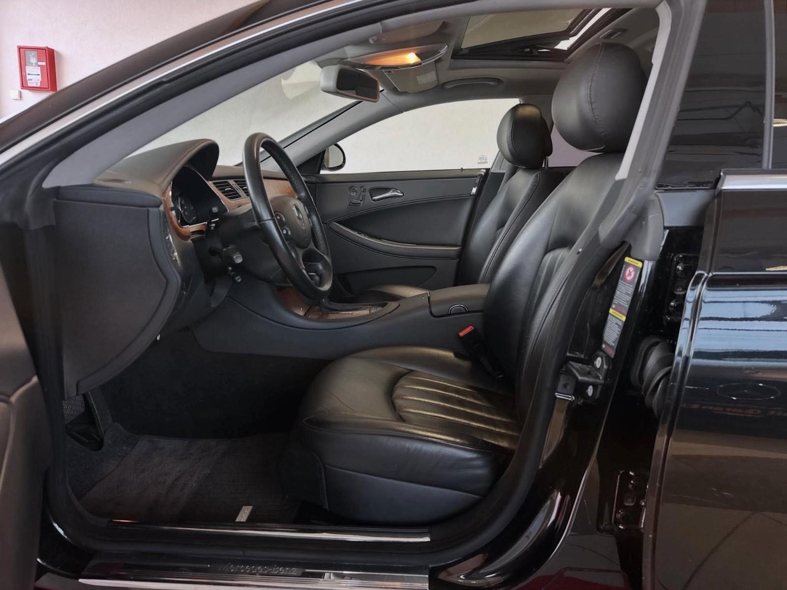 Mercedes CLS 500 5.5 V8 387 ch – Pack AMG – Toit ouvrant – Entretien Mercedes – 125 000 km