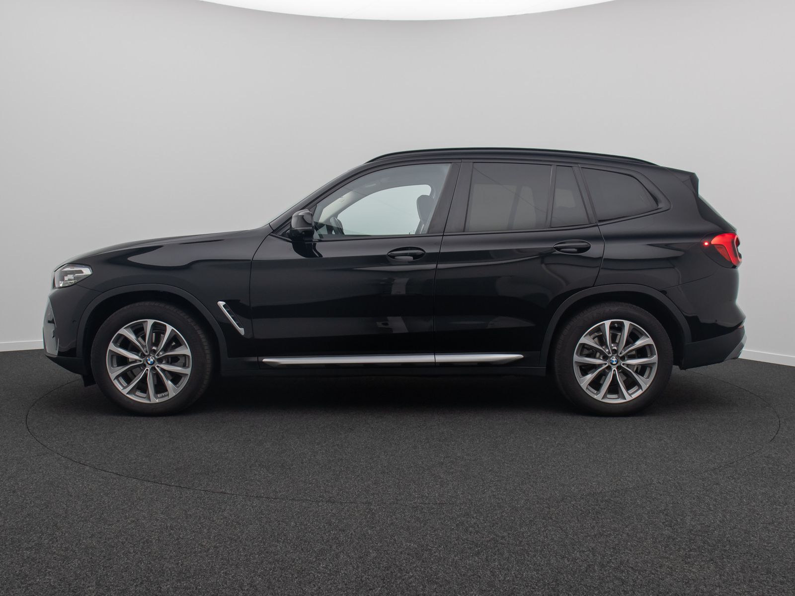 Fahrzeugabbildung BMW X3 xD20i 360°M Sport Leder DAB Sportsitz 19Zoll