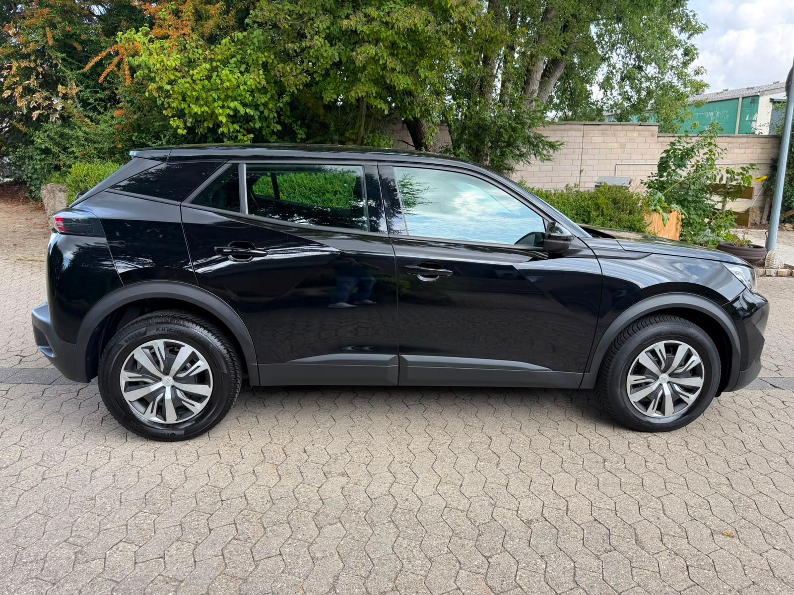 Peugeot 2008 Active*KLIMA*SHZ*NAV*KAM*