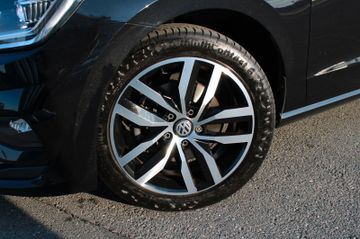 Volkswagen Golf - 11
