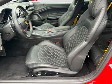صورة 8 لـ 2020 Ferrari GTC4LUSSO