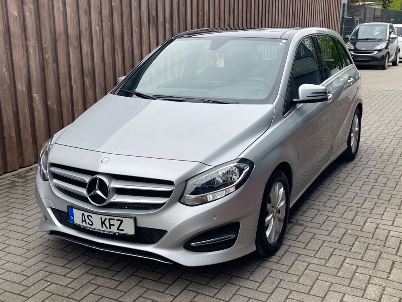 MERCEDES-BENZ B 220 B -Klasse B 220 4Matic 7G Automatik