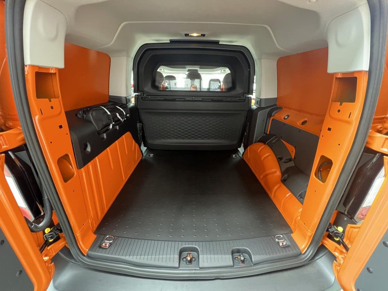 Volkswagen Caddy Maxi - Bild 7