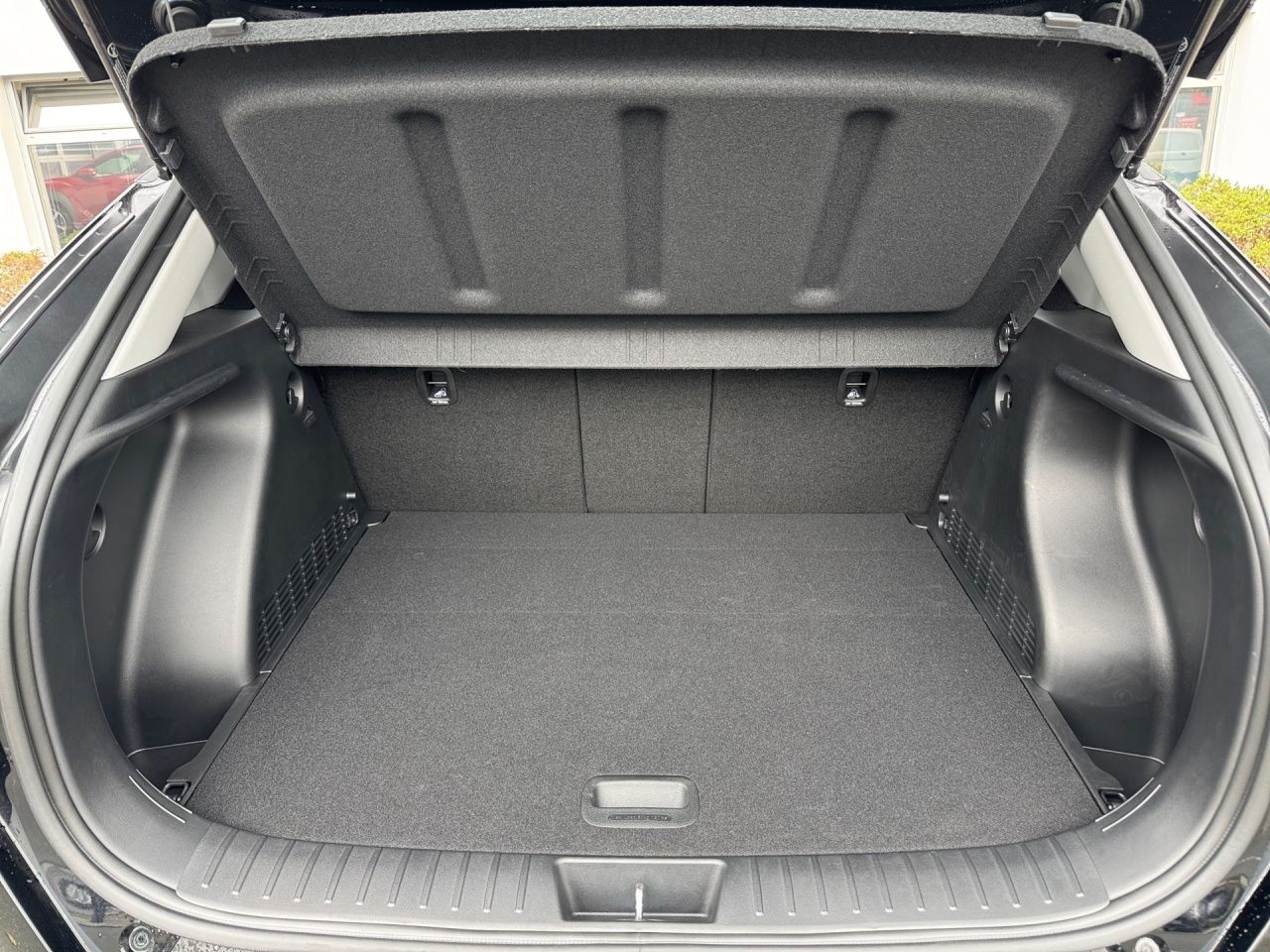 Fahrzeugabbildung Hyundai KONA SELECT ACC Akustikglas DynLicht Kam. KlimaA