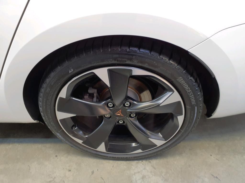Cupra Leon SP 1.4 TSI e-HYBRID 150kW Tempo*PDC*RFK*Nav