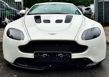 2015 Aston Martin V12 VANTAGE 照片 2