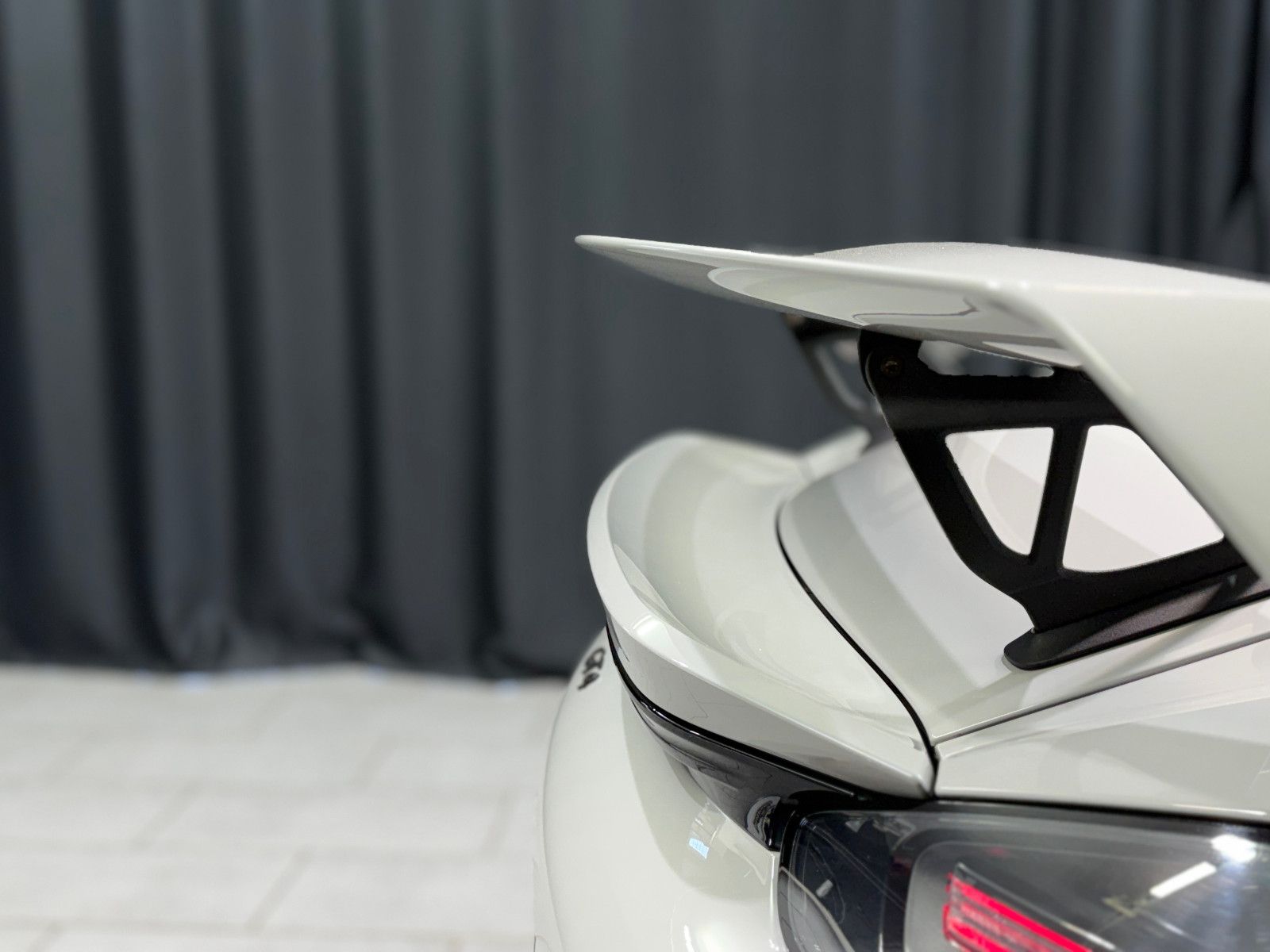 Fahrzeugabbildung Porsche Cayman GT4|918 SCHALENSITZE|PCCB|1.HAND|SCHALTER