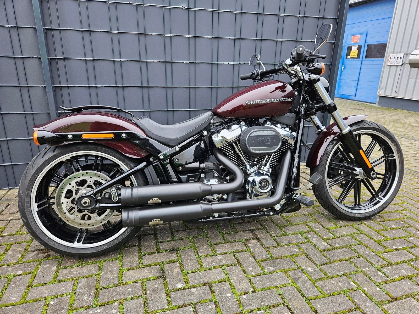 Fahrzeugabbildung Harley-Davidson Softail Breakout 114 FXBRS Jekill & Hyde
