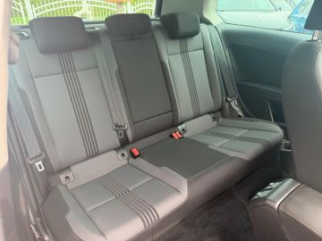 Volkswagen Golf - 12