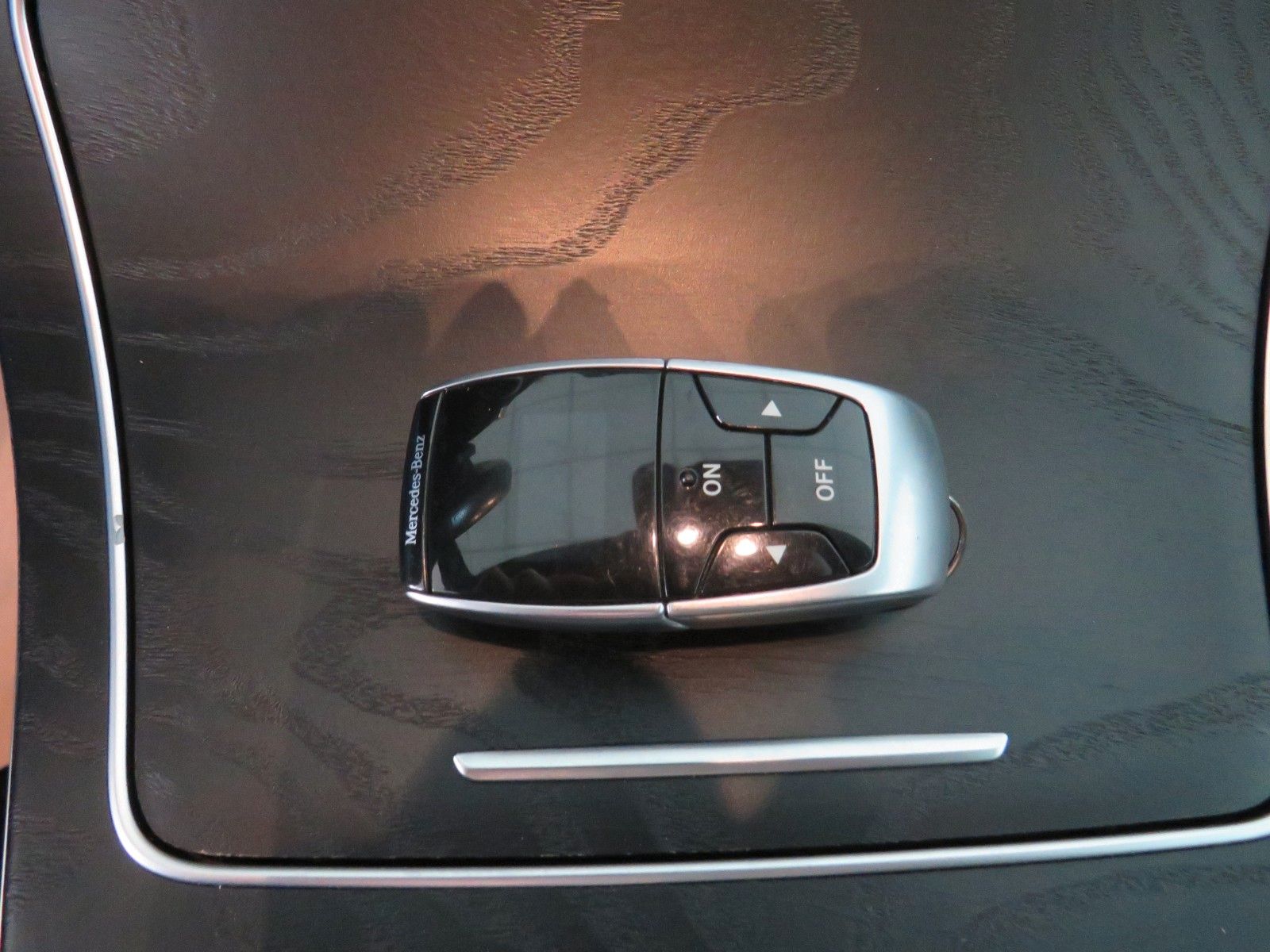 Fahrzeugabbildung Mercedes-Benz C 200Td*Night*Pano*Sound*Standh*Leder*LED *COMAN