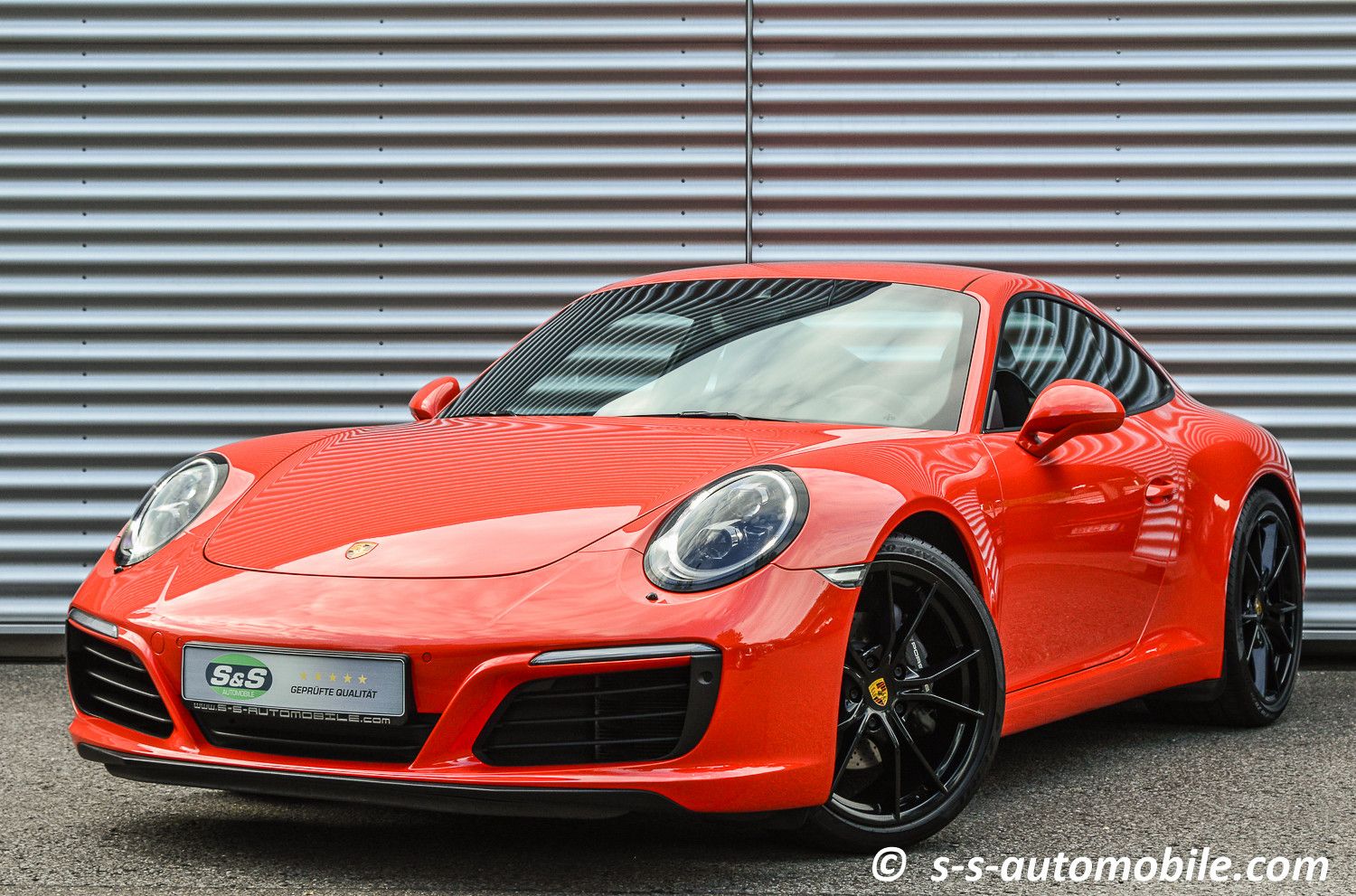 PORSCHE 991 Carrera Coupé PDLS+ Sportabgas Carbon Memory