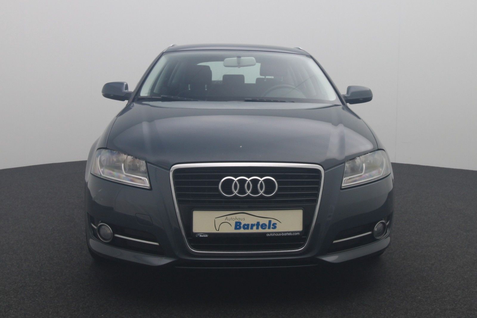 Fahrzeugabbildung Audi A3 Sportback 2.0 TDI Attraction