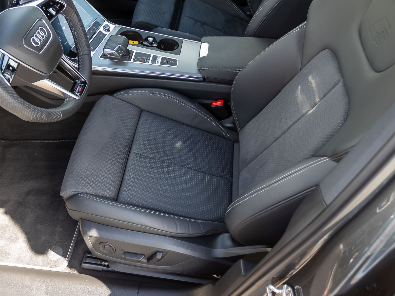 Audi S6 - Bild 13