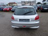 Peugeot 206 1.4i - Tendance 75 - Peugeot 206: Tendance