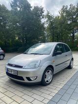 Ford Fiesta 1.6 16V Ghia 8Fach HU12/26 - Ford Fiesta aus 2003: 1.6