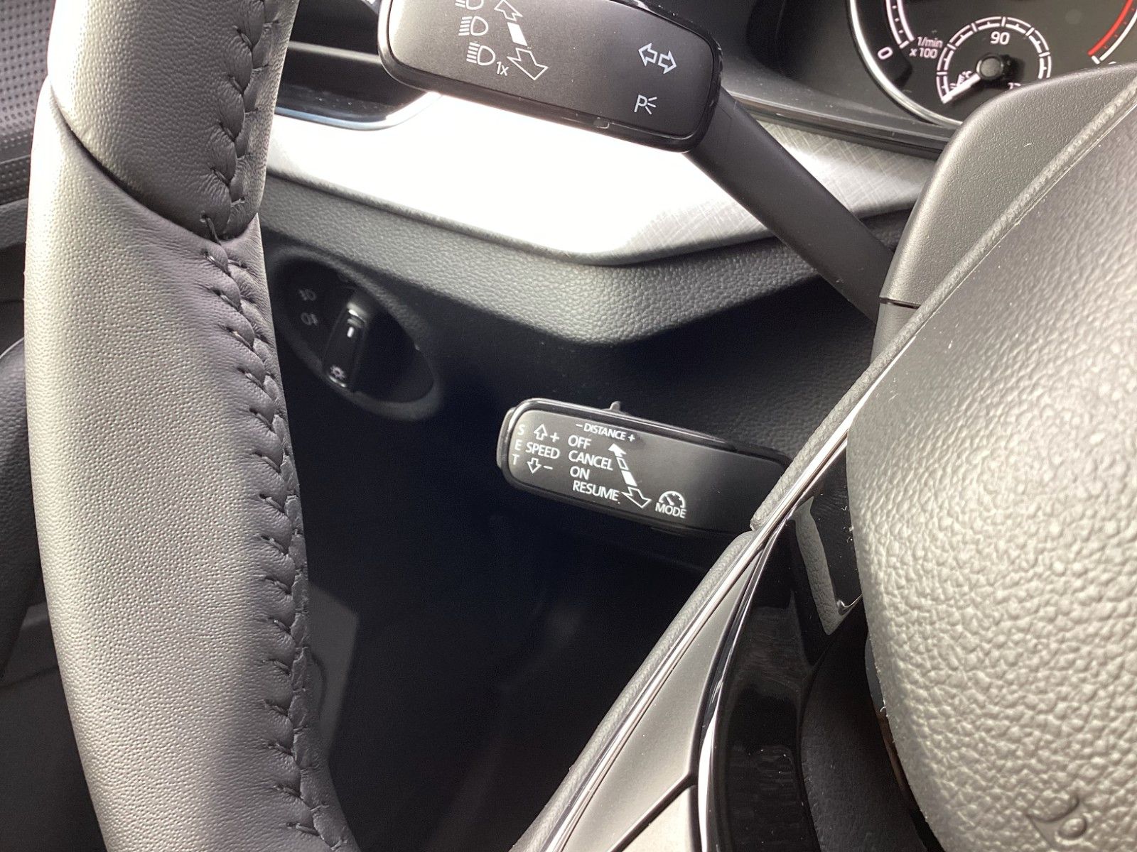 Fahrzeugabbildung SKODA Scala Tour 1.5 TSI 110 KW 6-Gang