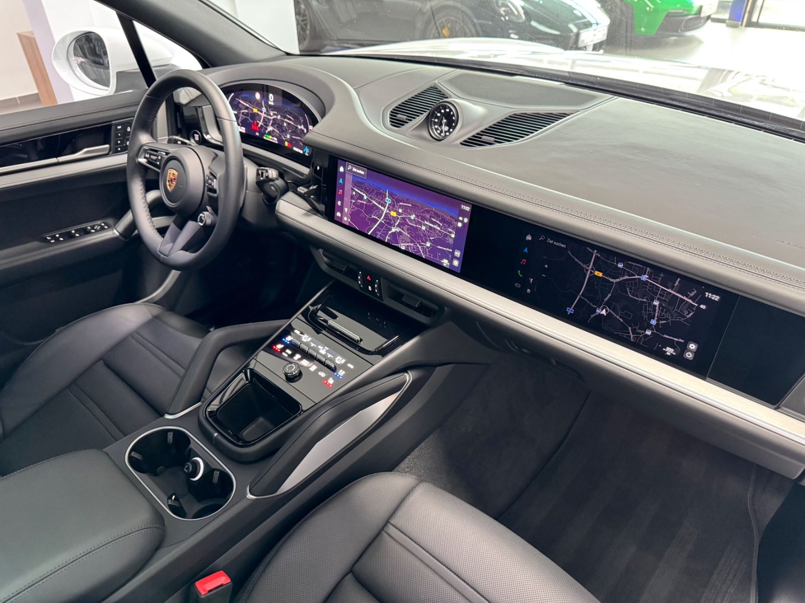 Porsche CAYENNE E-HYBRID B-DISPLAY*MASSAGE*HD-MATRIX*22" imagem 2