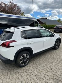 Peugeot 2008 - 4