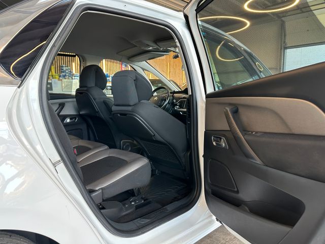 MYAUTOCENTER – Gebraucht- und Jahreswagen mit Werkstattservice in Pfaffenhofen Citroën C4 *KEYLESS*MASSAGE*TEMPO*NAVI*