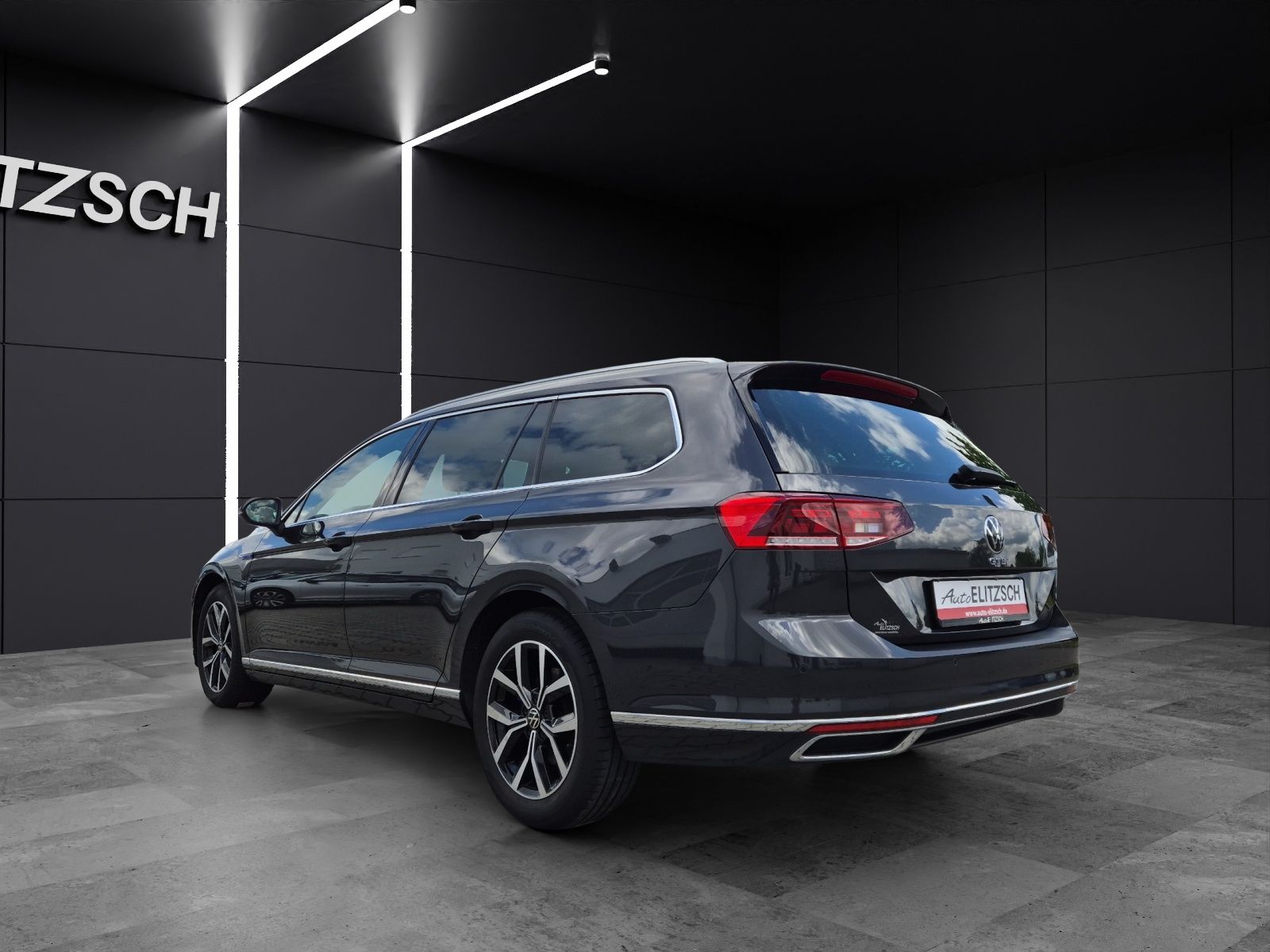 Fahrzeugabbildung Volkswagen Passat Variant GTE AHK Navi ACC RFK SH LM