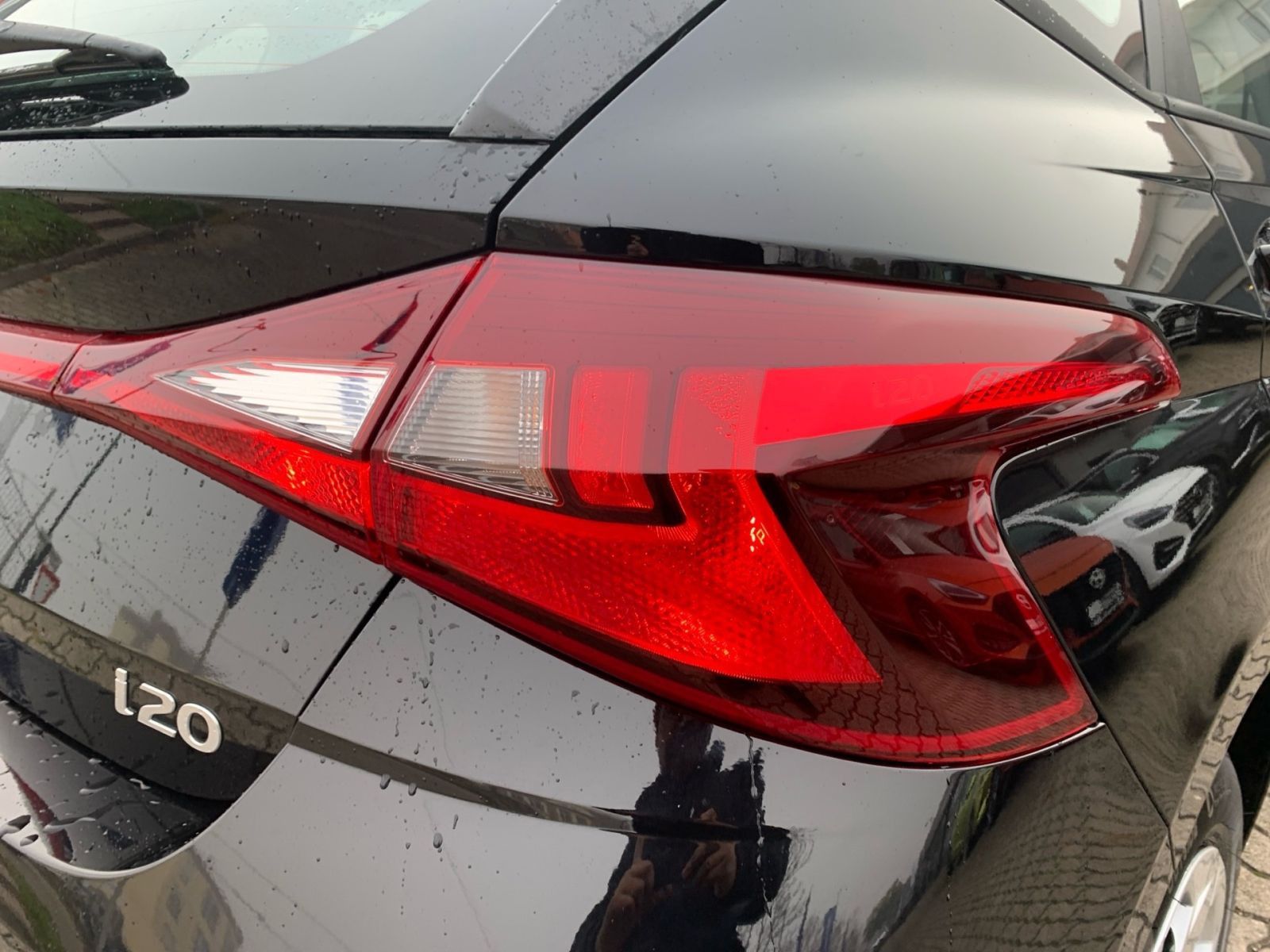 Fahrzeugabbildung Hyundai i20 FL 1.2 Select Navi Kamera Funktion Paket