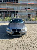BMW E90 318 D - BMW 318: 318d E90