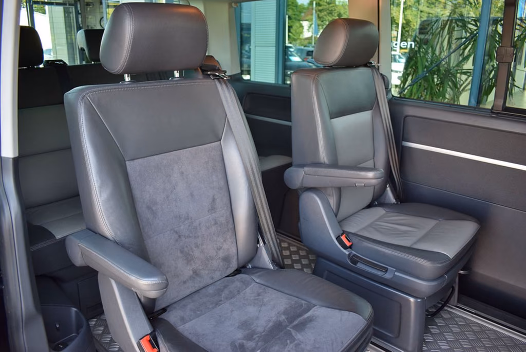 VOLKSWAGEN T5 MULTIVAN