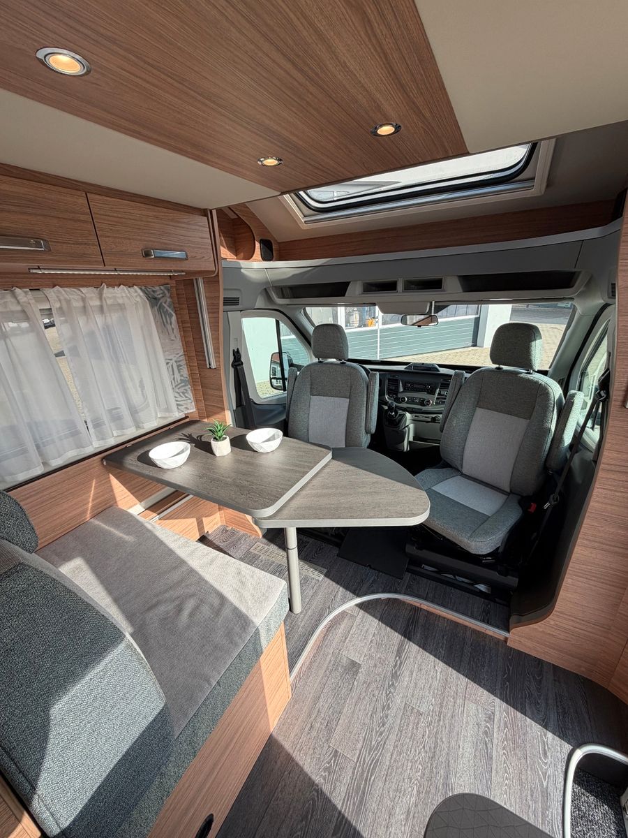 Fahrzeugabbildung Weinsberg CaraSuite 650 MEG