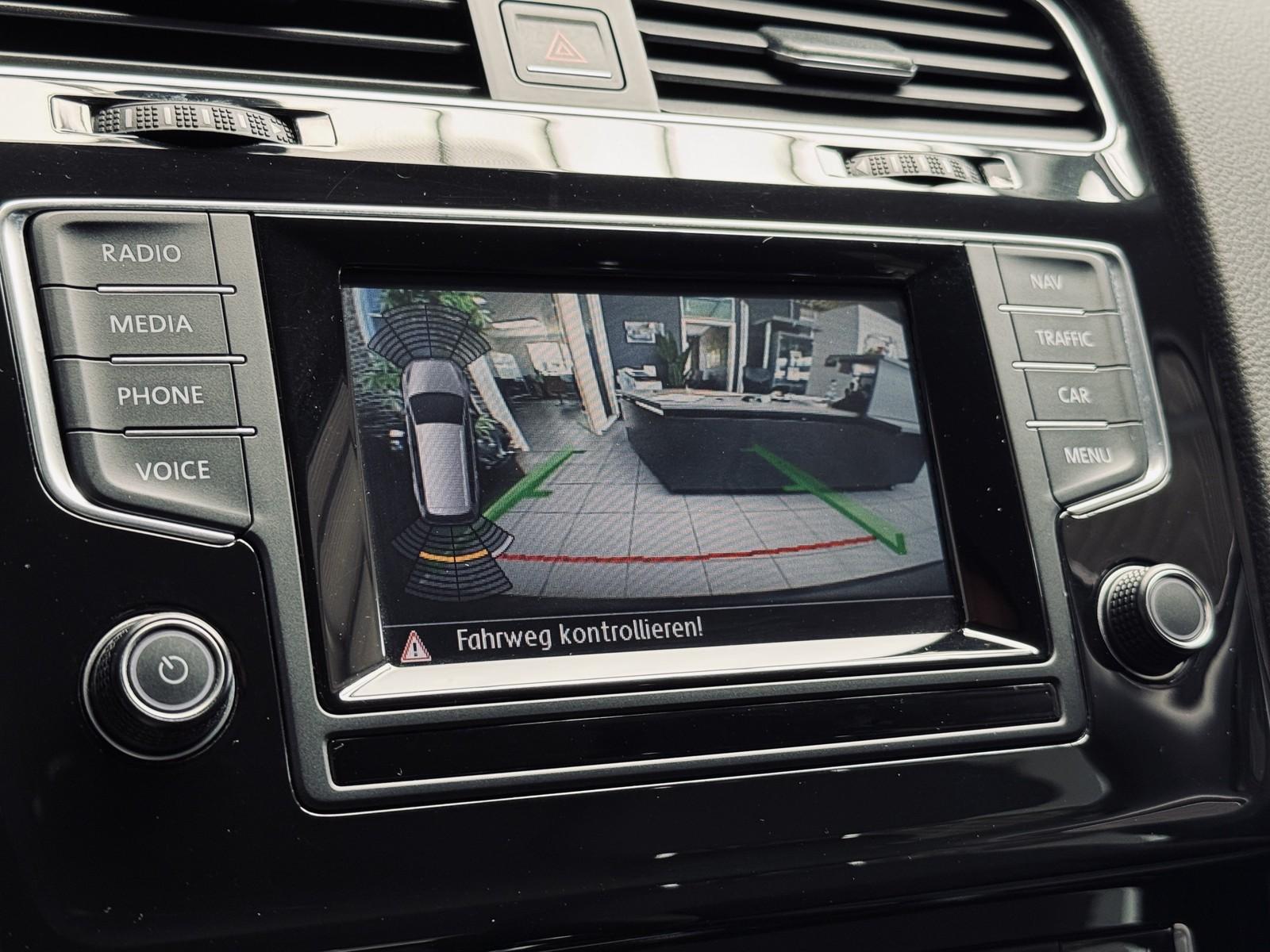 Volkswagen Golf Variant Highline Automatik |AHK|NAVI|KAMER|