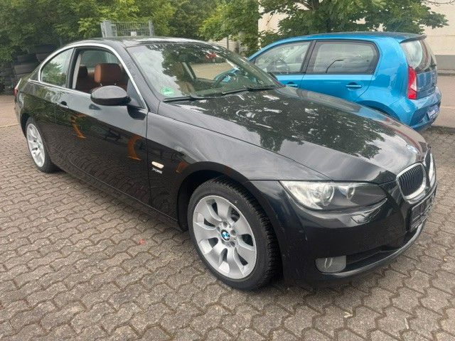 Fahrzeugabbildung BMW 325i Coupe xDrive Xenon Leder Schiebedach MOTOR