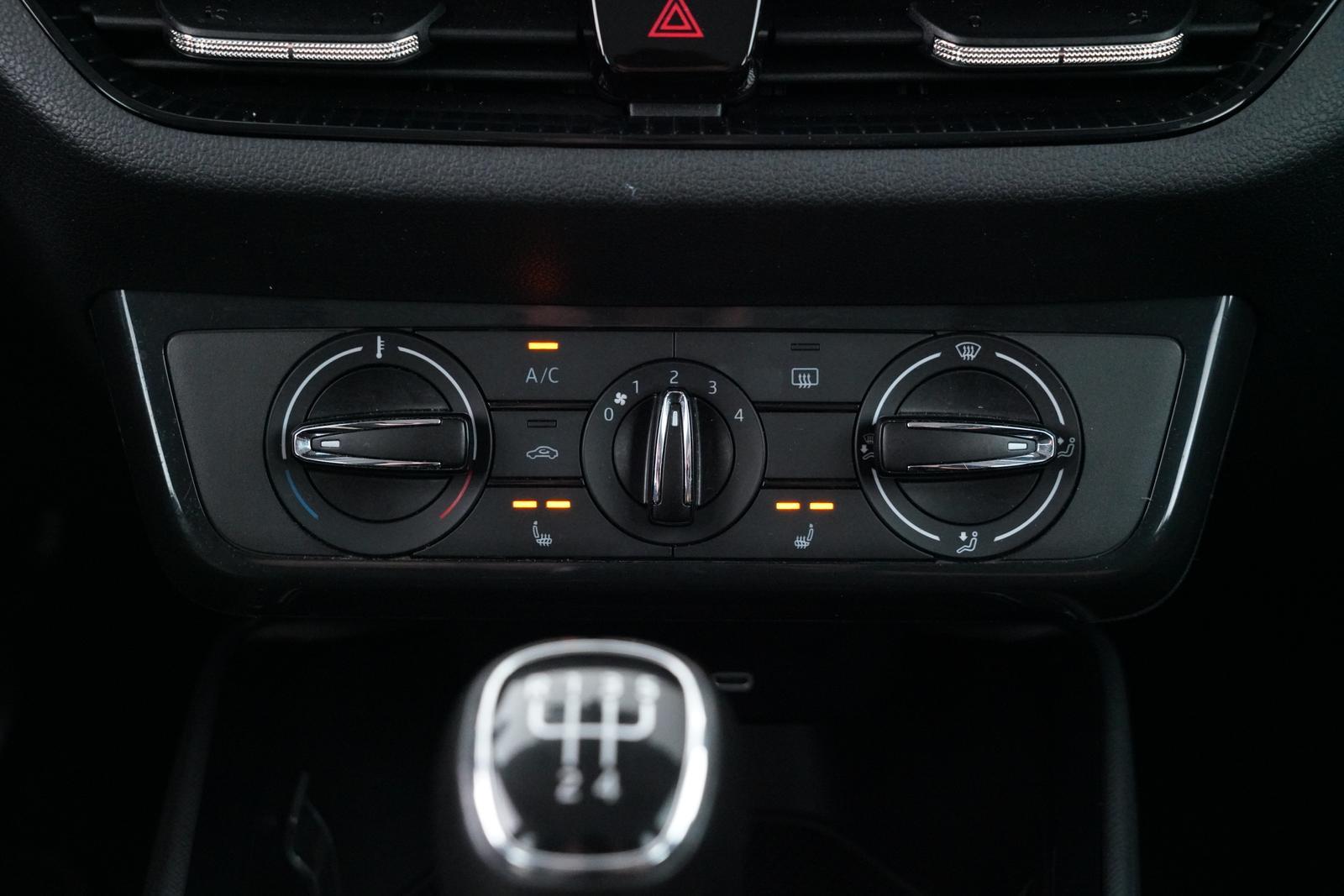 Skoda FABIA TOUR 1.0TSI 1.HAND+APPLE/ANDROID CARPLAY