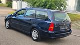 Ford Focus 1.6 Ghia Autom. - Ford Focus aus 2002: Kombi