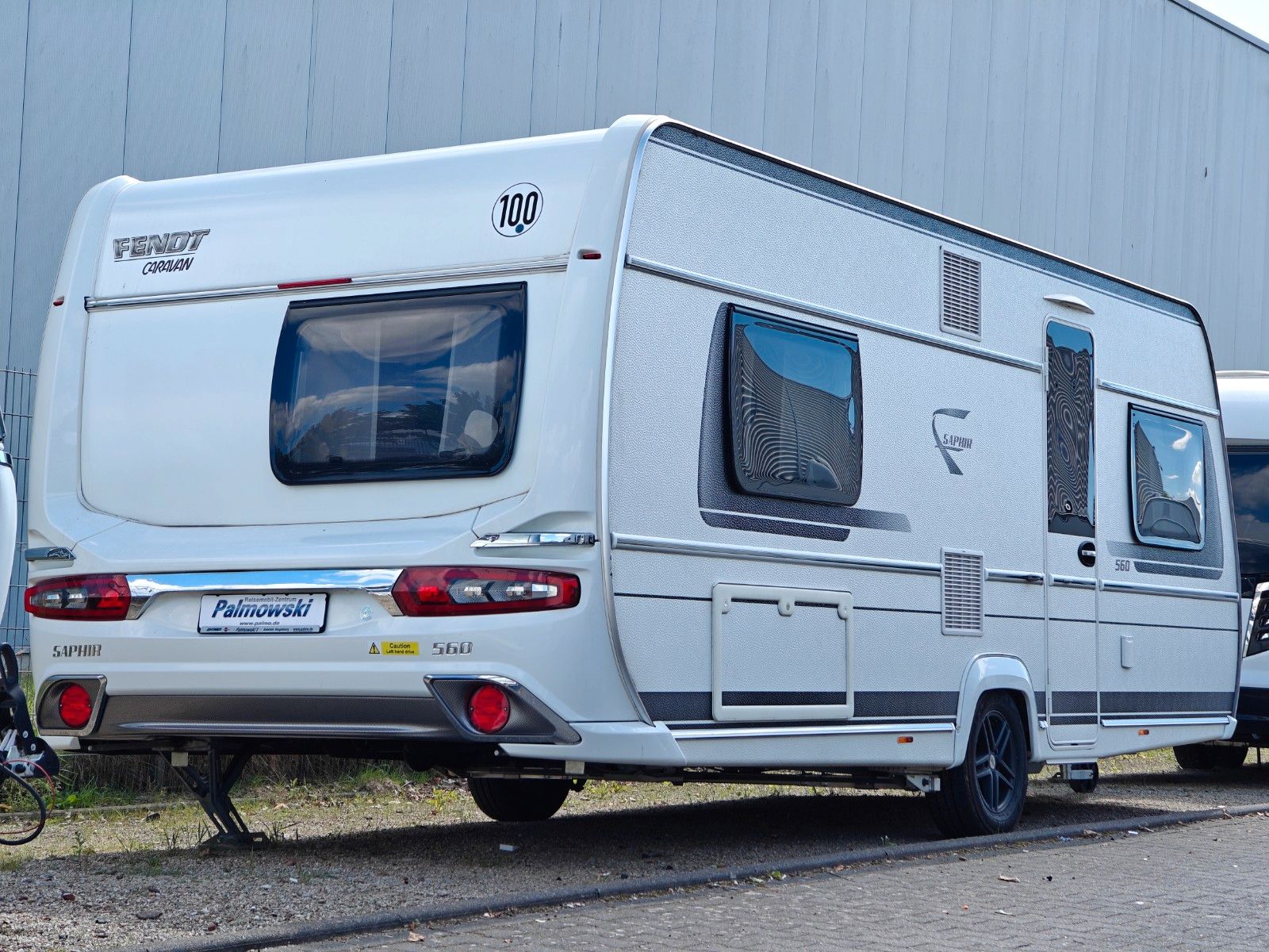 Fahrzeugabbildung Fendt Saphir 560 SF - Mover, Backofen, Citywasser -