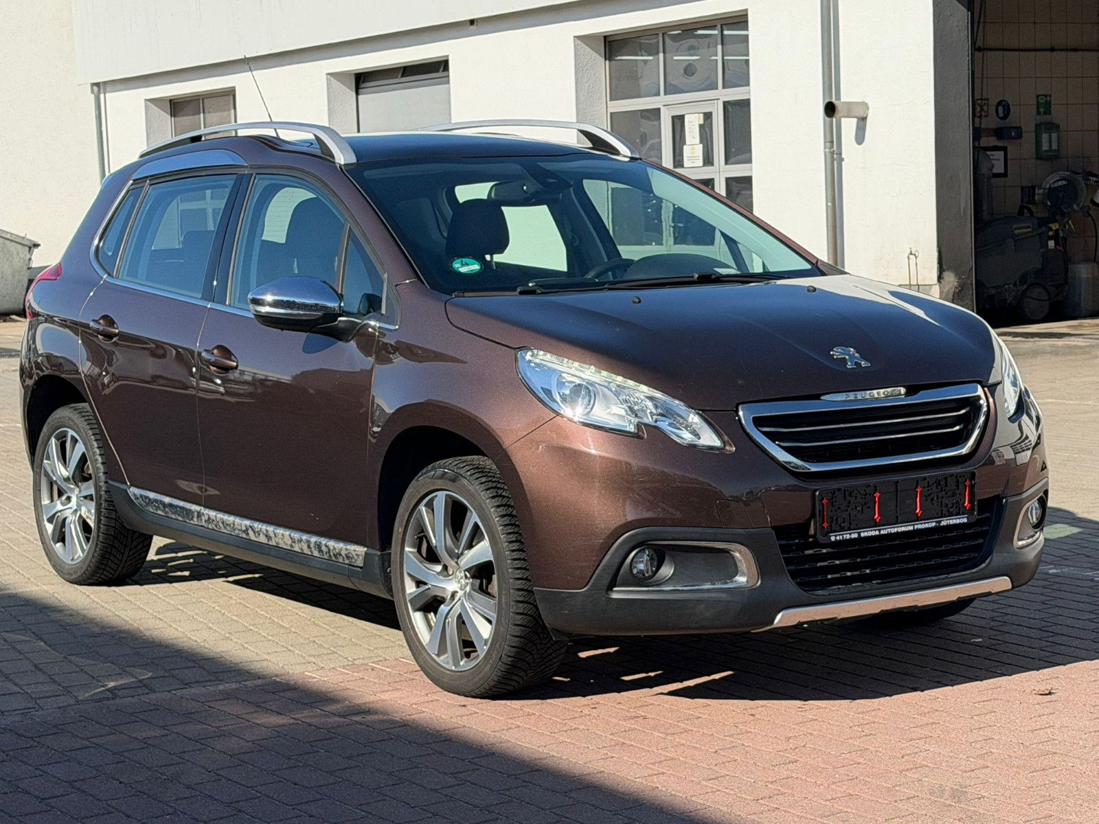 Fahrzeugabbildung Peugeot 2008 Allure
