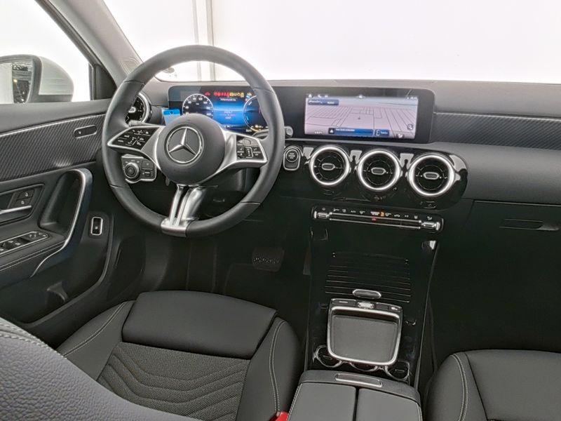 Mercedes-Benz A 250e PROGRESSIVE|LED|TEMP|KAM|PTS|SHZ|LHZ