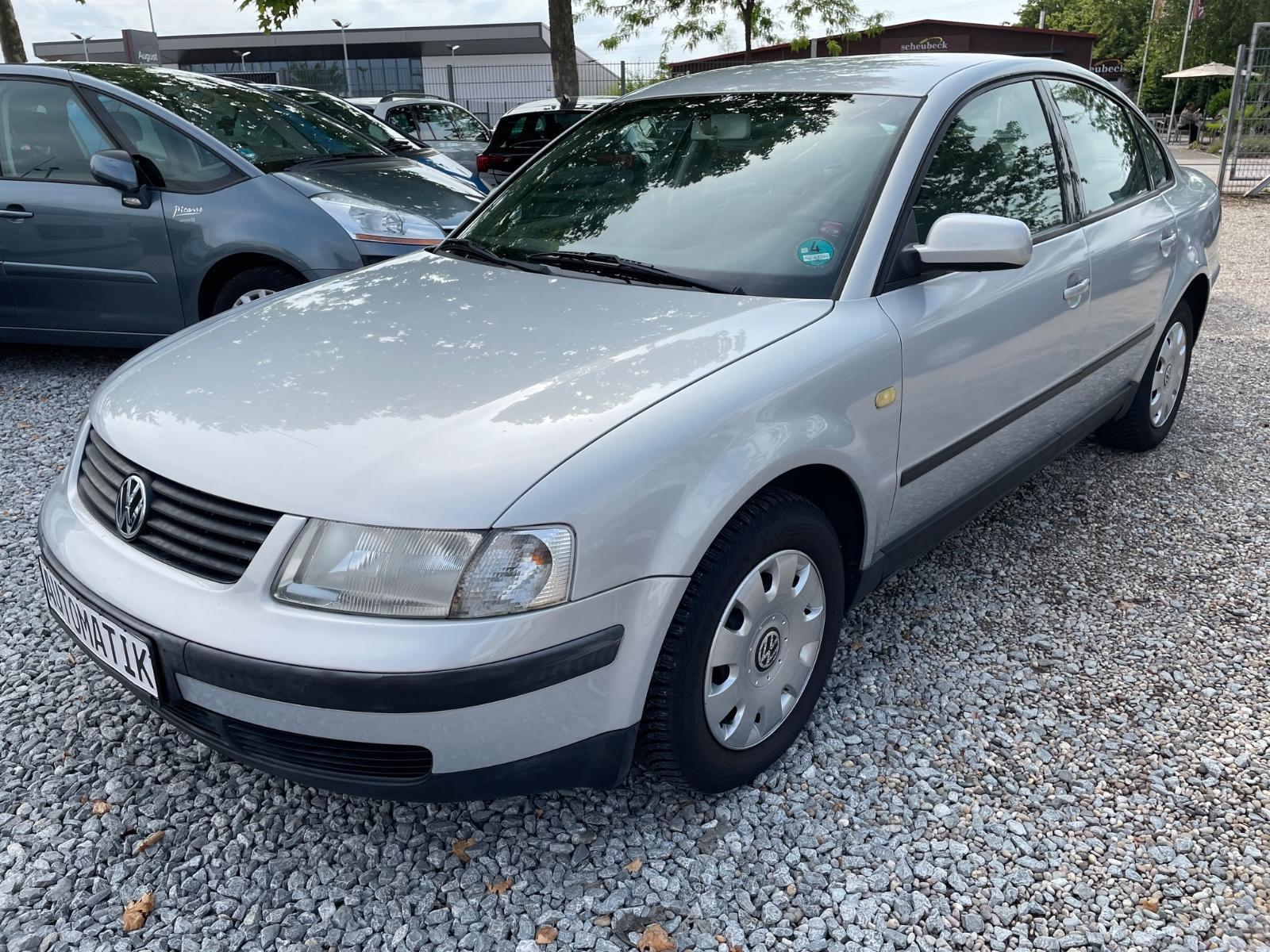 Volkswagen Passat/ Automatik/Klimatronic/Sehr gut erhalten